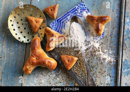 Biscotti triangolari Echaudes du Tarn, pasticceria tradizionale echaudes du Tarn; gastronomia locale; specialità; specialità; Foto Stock