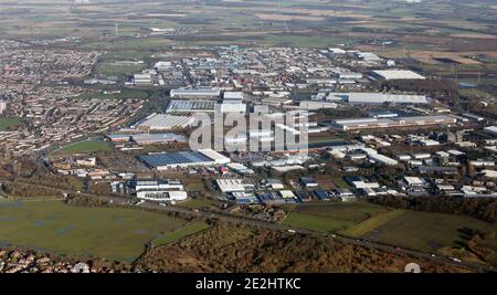 Vista aerea di varie zone industriali a Knowsley, Prescot e Kirkby vicino a Liverpool Foto Stock