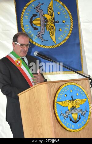 Napoli, Italia. il sindaco di Gaeta Cosmo Mitrano durante 50Â° anno della USS Monte Whitney, News in Napoli, Italia, 14 gennaio 2021 Credit: Independent Photo Agency/Alamy Live News 2021 Foto Stock