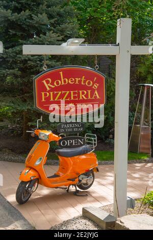 Negozio storico Roberto's Pizzeria a Ogunquit, Maine ME, Stati Uniti. Foto Stock