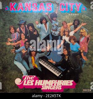 BELGRADO, SERBIA - 23 OTTOBRE 2019: Copertina dell'album in vinile Kansas City di Les Humphries Singers. L'album è stato pubblicato su 1974. Foto Stock