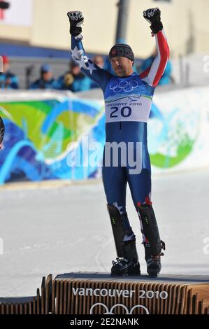 Il vincitore degli Stati Uniti, Bode Miller, festeggia sul podio durante la cerimonia dei fiori della corsa di slalom super combinata maschile dei Giochi Olimpici invernali di Vancouver 2010 XXI al Creekside Park di Whistler, Canada, il 21 febbraio 2010. Foto di Gouhier-Hahn-Nebinger/ABACAPRESS.COM Foto Stock