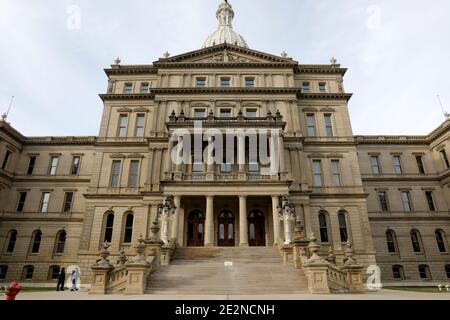 Lansing, MI, Stati Uniti. 14 gennaio 2021. Il Campidoglio del Michigan a Lansing, Michigan, il 14 gennaio 2021. Credit: Jeff Kowalsky/ZUMA Wire/Alamy Live News Foto Stock