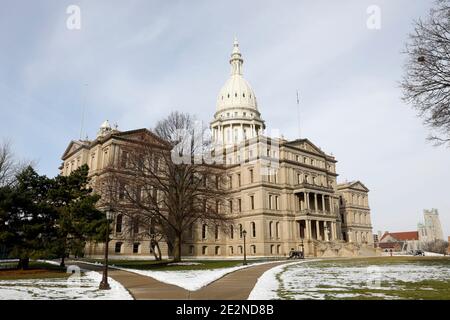 Lansing, MI, Stati Uniti. 14 gennaio 2021. Il Campidoglio del Michigan a Lansing, Michigan, il 14 gennaio 2021. Credit: Jeff Kowalsky/ZUMA Wire/Alamy Live News Foto Stock