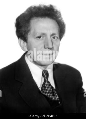 Sam Jaffe, responsabile e spalle Ritratto pubblicitario per il film, 'The Scarlet Empress', Paramount Pictures, 1934 Foto Stock