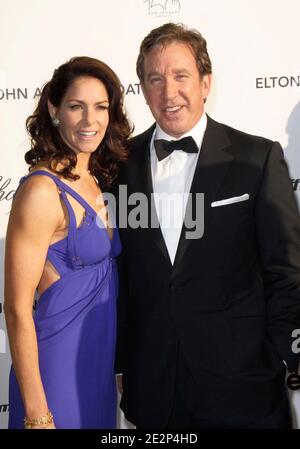 Tim Allen e Jane Hajduk in arrivo per la diciottesima edizione del festival annuale Elton John AIDS Foundation Academy Awards, che si è tenuto presso il Pacific Design Center di West Hollywood, CA, USA il 07 marzo 2010. Foto di Tony DiMaio/ABACAPRESS.COM (nella foto: Tim Allen, Jane Hajduk) Foto Stock