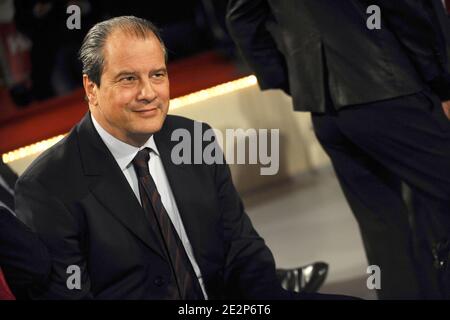 Jean-Christophe Cambadelis partecipa a una campagna elettorale con candidati del partito socialista in Ile de France per le elezioni regionali del 14 marzo e del 21 presso il Cirque d'Hiver di Parigi, Francia, il 11 marzo 2010. Foto di Mousse/ABACAPRESS.COM Foto Stock