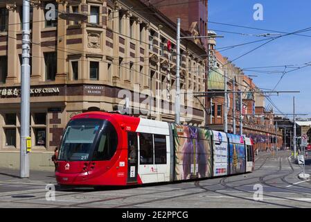 Sistema ferroviario leggero di Sydney che attraversa George Street all'Haymarket Sydney Australia Foto Stock