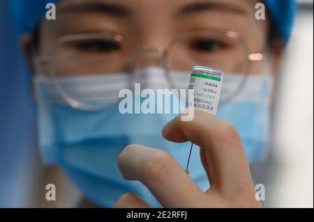 Taiyuan, Cina. 14 gennaio 2021. 80 migliaia di persone hanno vaccinato il vaccino COVID-19 e nessuno ha la grave reazione avversa a Taiyuan, Shanxi, Cina il 14 gennaio 2021.(Photo by TPG/cnsphotos) Credit: TopPhoto/Alamy Live News Foto Stock