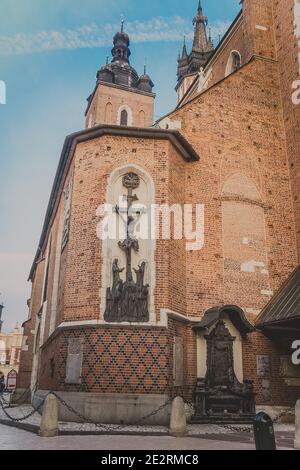 Vista parziale della Basilica di Santa Maria, conosciuta come Chiesa di Mariacki Foto Stock