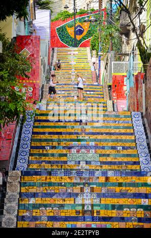 Escadaria Selarón (scalinata di Selaron) a Rio de Janeiro, Brasile Foto Stock