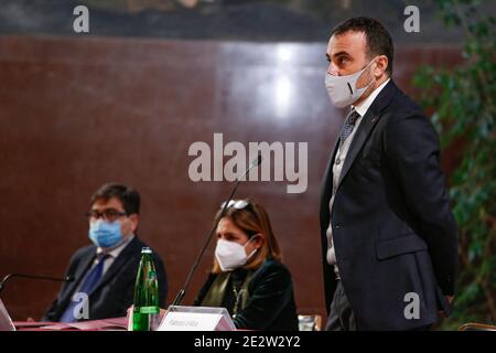 Insedimentamento del nuovo Direttore generale del Policlinico Umberto i di Roma, membro della Rettrice dell'Università la Sapienza Foto Stock