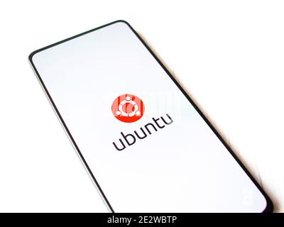 Assam, india - 15 gennaio 2020 : il logo Ubuntu sull'immagine di riserva dello schermo del telefono. Foto Stock