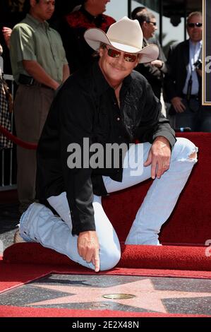La superstar del paese Alan Jackson è onorata con la 2.05th Star sulla Hollywood Walk of Fame. Los Angeles, CA, USA il 16 aprile 2010. (Nella foto: Alan Jackson). Foto di Lionel Hahn/ABACAPRESS.COM Foto Stock