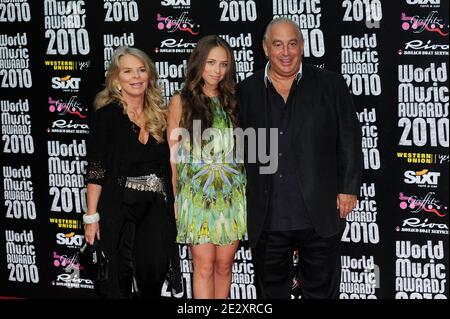 Tina Green, Chloe Green e Sir Philip Green partecipano al World Music Awards 2010 presso lo Sporting Club il 18 maggio 2010 a Monte Carlo, Monaco. Foto di Nicolas Briquet/ABACAPRESS.COM Foto Stock