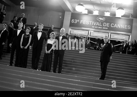 Viktor Nemets, regista Sergei Loznitsa, Olga Shuvalova e ospite in arrivo per la proiezione di 'Schastye Moe' presentato in concorso durante il 63° Festival del Cinema di Cannes, in Francia, il 19 maggio 2010. Foto di Hahn-Nebinger-Orban/ABACAPRESS.COM Foto Stock