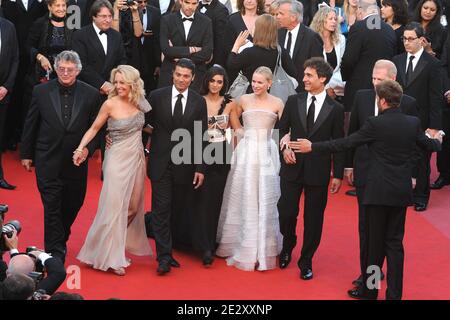 L-R : l'ex agente della CIA Valerie Plame, l'attore Khaled Nabawy, l'attrice Liraz Charhi, l'attrice Naomi Watts, il regista Doug Liman arrivano per la proiezione del film di Doug Liman 'Fair Game' durante il 63° Festival del Cinema di Cannes, a sud della Francia, il 20 maggio 2010. Foto di Ammar Abd Rabbo/ABACAPRESS.COM Foto Stock