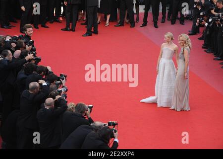 Naomi Watts e l'ex agente della CIA Valerie Plame, e i membri del team 'Fair Game' arrivano per la proiezione del film di Doug Liman 'Fair Game' durante il 63° Festival del Cinema di Cannes, a Cannes, nel sud della Francia, il 20 maggio 2010. Foto di Ammar Abd Rabbo/ABACAPRESS.COM Foto Stock