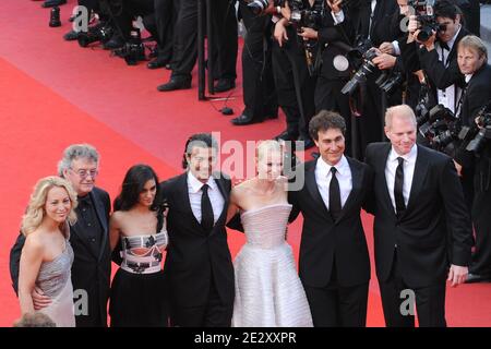 L-R : l'ex agente della CIA Valerie Plame, l'attrice Liraz Charhi, l'attore Khaled Nabawy, l'attrice Naomi Watts, il regista Doug Liman arrivano per la proiezione del film di Doug Liman 'Fair Game' durante il 63° Festival di Cannes a Cannes, a sud della Francia, il 20 maggio 2010. Foto di Ammar Abd Rabbo/ABACAPRESS.COM Foto Stock