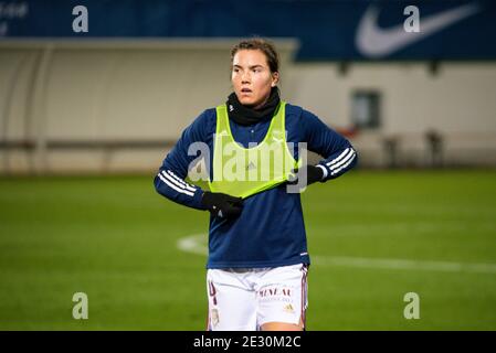 Vanessa Gilles del FC Girondins de Bordeaux si riscalda in vista della partita di calcio femminile D1 Arkema tra Parigi Saint-Germain e Girondins de Bordeaux il 15 gennaio 2021 allo stadio Georges Lefevre di Saint-Germain-en-Laye, Francia - Foto Antoine Massinon / A2M Sport Consulting / DPPI / LiveMedia Foto Stock