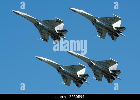 Mosca Russia Zhukovsky Airfield 31 Agosto 2019: aerobatic Su-35 perfoming dimostrazione di volo internazionale del Salone aerospaziale MAKS-2019. Foto Stock