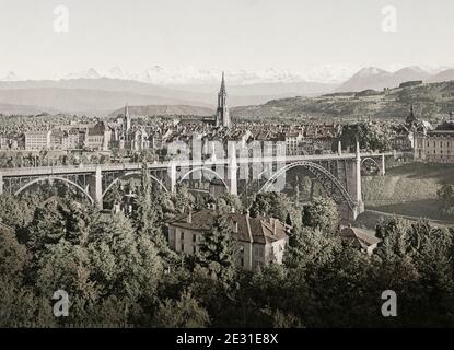 Fotografia d'epoca del XIX secolo: Berna e le Alpi, Svizzera. Foto Stock