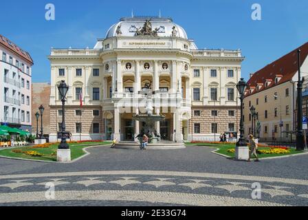 Teatro Nazionale, Hviezdoslav Square, Città Vecchia, Bratislavia, Regione Bratislavia, Slovacchia Foto Stock