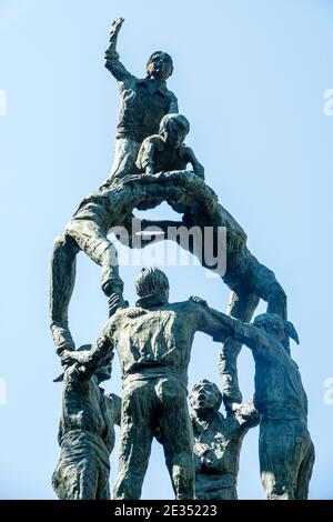 Spagna Tarragona Ispanica Catalunya Rambla Nova passeggiata pedonale Monumento als ruota monumento scultura di Francesc Angles i Garcia a Foto Stock