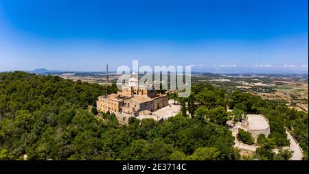 Veduta aerea, monastero Santuari de Bonany vicino Petra, Maiorca, Isole Baleari, Spagna Foto Stock