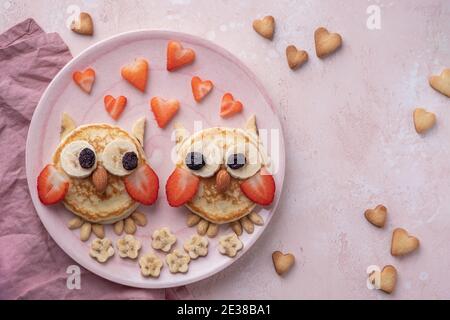 Frittelle dolci per bambini, colazione giornaliera Foto Stock