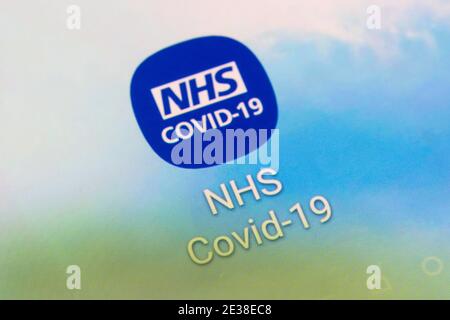 Un primo piano del logo dell'app per NHS COVID-19 Applicazione Contact Tracing per il monitoraggio della diffusione del COVID-19 Pandemia in Inghilterra e Galles Foto Stock