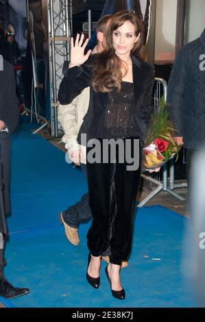 Angelina Jolie arriva per la prima francese del film d'animazione 'Megamind' al teatro UGC Normandie di Parigi, Francia il 29 novembre 2010. Foto di Nicolas Genin/ABACAPRESS/COM Foto Stock
