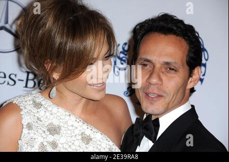 Jennifer Lopez e Marc Anthony partecipano alla 32esima edizione del Carousel of Hope Ball che si tiene il 23 ottobre 2010 presso il Beverly Hilton Hotel di Los Angeles, California, USA. Foto di Lionel Hahn/ABACAPRESS.COM (nella foto : Jennifer Lopez, Marc Anthony) Foto Stock