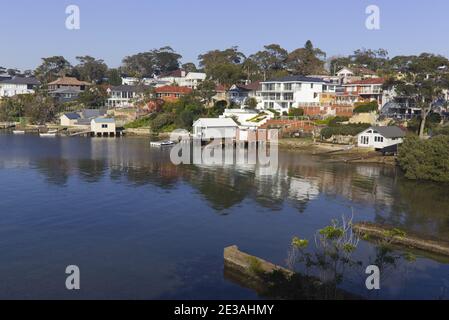 Lussuose case sul lungomare presso l'Hospital Bay Wharf Cronulla Sutherland Shire Sydney Australia Foto Stock