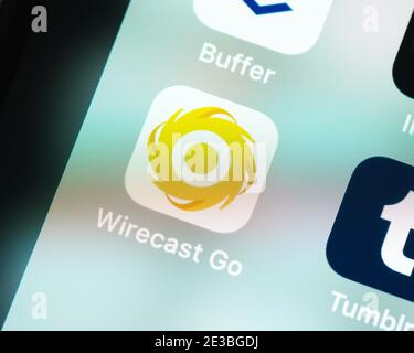 Icona dell'app Wirecast Go sulla schermata di Apple iPhone. Wirecast Go è un'app mobile per la produzione di streaming video live per iOS. Foto Stock