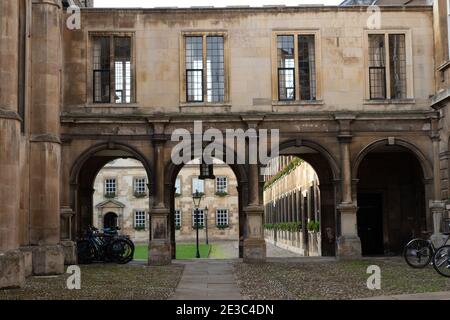 Archi presso il Peterhouse College, parte dell'Università di Cambridge. Il più antico college dell'università, Cambridge Inghilterra Foto Stock