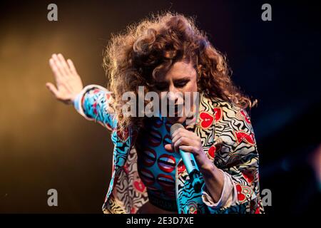 Skanderborg, Danimarca. 10 agosto 2017. Il cantante e cantautore canadese Kiesza esegue un concerto dal vivo durante il festival musicale danese SmukFest 2017 a Skanderborg. (Foto: Gonzales Photo - Lasse Lagoni). Foto Stock