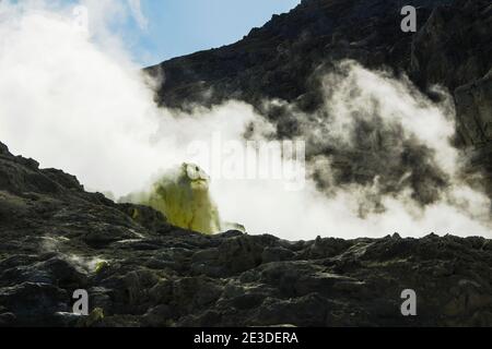 Scenario di 'Mtt IOU', una destinazione turistica del Parco Nazionale di Akan Mashu a Hokkaido, Giappone Foto Stock