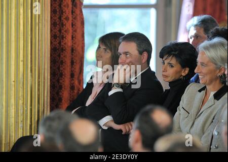 Christine Albanel, Xavier Bertrand, Rachida dati e Christine Lagarde durante la presidenza francese Nicolas Sarkozy si rivolge ai membri del parlamento francese e del consiglio di Parigi al palazzo presidenziale Elysee di Parigi il 7 gennaio 2009. Foto di Mousse-Orban/piscina/ABACAPRESS.COM Foto Stock