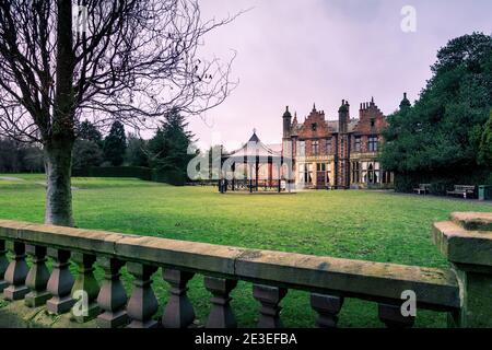 Warrington - UK Gennaio 18: Walton Hall and Gardens Gennaio 18, 2021, Walton Hall and Gardens. Walton Hall è una casa di campagna a Walton, Warrington, C. Foto Stock