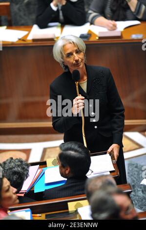 Il ministro francese dell'Economia, dell'industria e dell'occupazione Christine Lagarde si presenta durante la sessione settimanale all'Assemblea nazionale di Parigi, Francia, il 3 febbraio 2009. Foto di Mousse/ABACAPRESS.COM Foto Stock