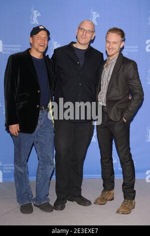Woody Harrelson, Oren Moverman e ben Foster partecipano alla fotocellula per 'The Messenger' come parte del 5nono Festival del Cinema di Berlino al Grand Hyatt Hotel il 9 febbraio 2009 a Berlino, Germania. Foto di Mehdi Taamallah/ABACAPRESS.COM Foto Stock