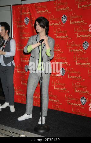 Joe Jonas cera figura è presentato al museo Madame Tussauds a New York City, NY, USA il 12 febbraio 2009. Foto di David Miller/ABACAPRESS.COM Foto Stock