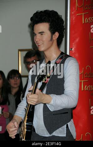 La cera di Kevin Jonas durante la presentazione della mostra Jonas Brothers al museo Madame Tussauds a New York City, NY, USA il 12 febbraio 2009. Foto di David Miller/ABACAPRESS.COM Foto Stock