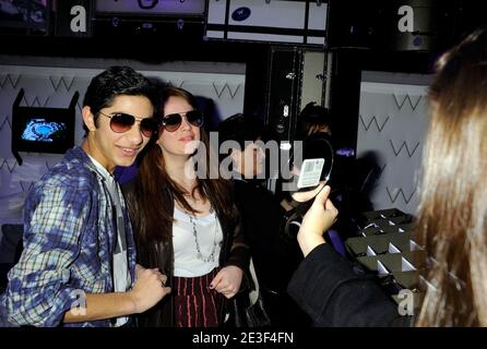 Mark Indelicato e Hannah Ammon backstage nella W Lounge durante la Mercedes Benz New York Fashion Week, tenutasi a Bryant Park, a New York City, NY, USA lunedì 17 febbraio 2009. Foto di Greylock/ABACAPRESS.COM Foto Stock