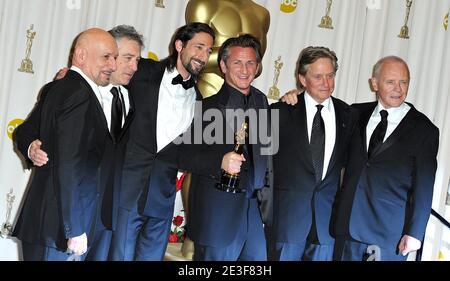 (Da sinistra a destra) ben Kingsley, Robert De Niro, Adrien Brody, vincitore del miglior attore Sean Penn, Michael Douglas e Anthony Hopkins nella sala stampa dell'81° cerimonia di premiazione dell'Accademia, tenutasi presso il Kodak Theatre di Los Angeles, CA, USA il 22 febbraio 2009. Foto di Lionel Hahn/ABACAPRESS.COM Foto Stock