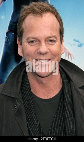 Kiefer Sutherland arriva alla prima di 'Mostri contro alieni' tenuta al Gibson Amphitheatre di Universal City a Los Angeles, CA, USA il 22 marzo 2009. Foto di Baxter/ABACAPRESS.COM Foto Stock