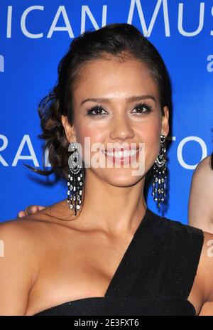 L'attrice Jessica Alba frequenta il Museo Americano di Storia Naturale del 2009 che si tiene presso l'American Museum of Natural History di New York City, USA il 26 marzo 2009. Foto di Gregorio Binuya/ABACAPRESS.COM Foto Stock