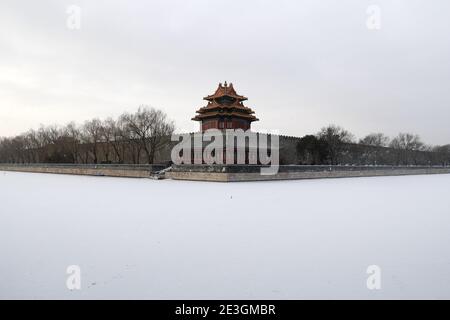 Pechino, Cina. 19 gennaio 2021. La prima neve del 2021 a Pechino, Cina il 19 gennaio 2021.(Photo by TPG/cnsphotos) Credit: TopPhoto/Alamy Live News Foto Stock