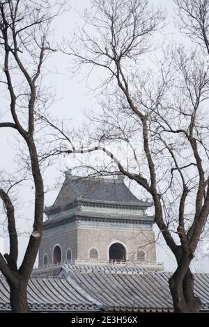 Pechino, Cina. 19 gennaio 2021. Il Campanile è raffigurato a Pechino, capitale della Cina, il 19 gennaio 2021. Credit: Chen Zhonghao/Xinhua/Alamy Live News Foto Stock